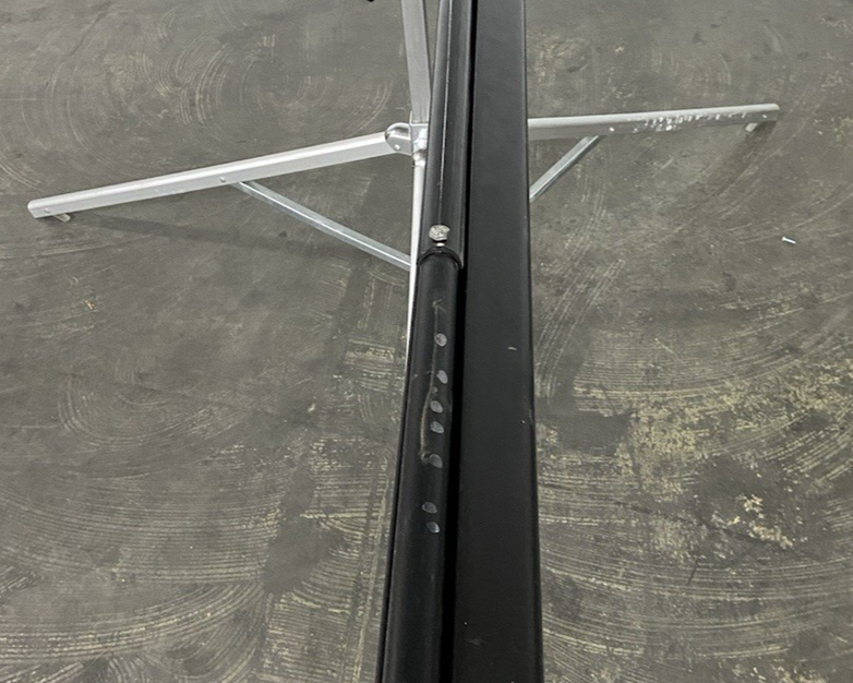 Draper Diplomat Tripod Portable 96" Projector Screen Screen