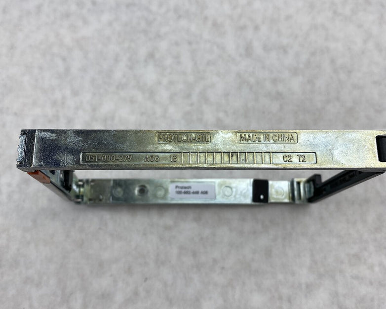 EMC 100-562-448 2.5" HD Tray Caddy Protech 051-000-279 w/o Chip 303-106-002D