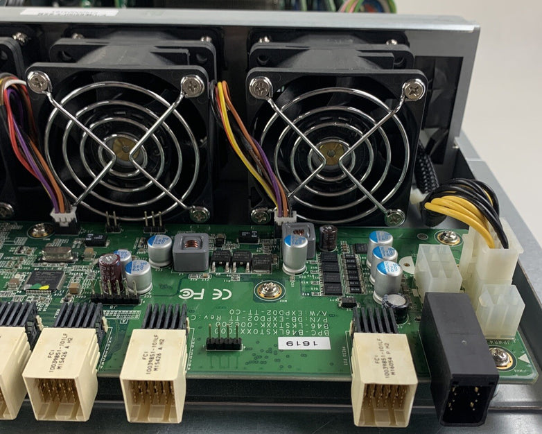 Tintri SYS-T820 24x HDD Dual Controller Blade 1x E5-2420 2.2 GHz 32 GB No HDD/OS