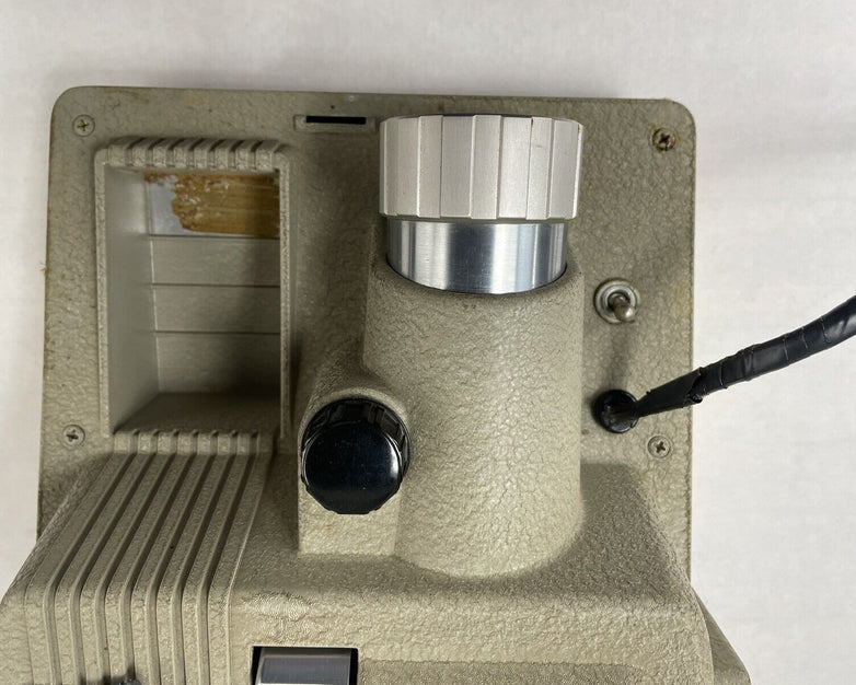 Revere P-444 Slide Projector With Case - Untested Parts Only