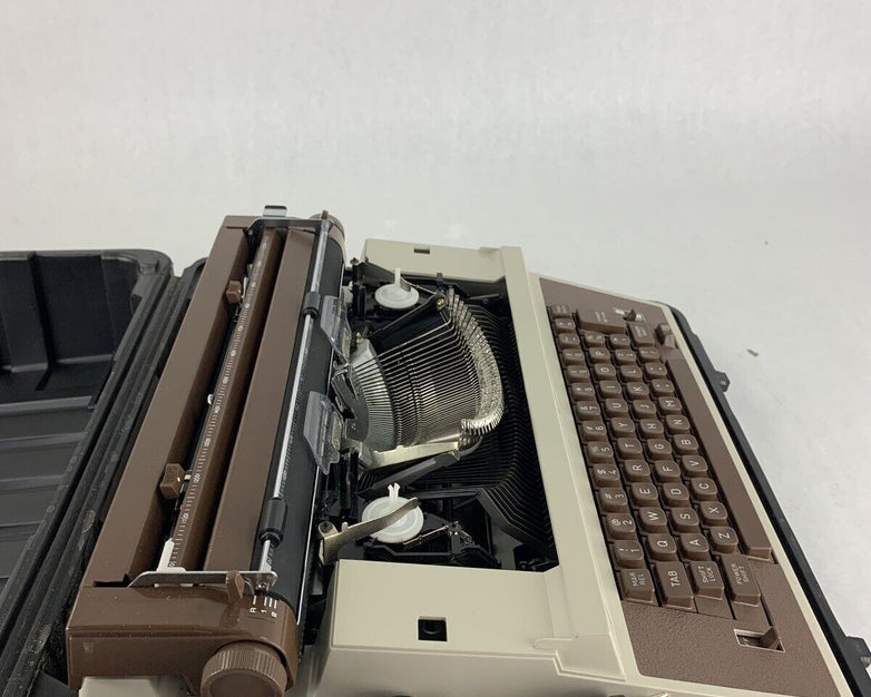 Vintage Royal Business Machines Academy Typewriter in Case Tested