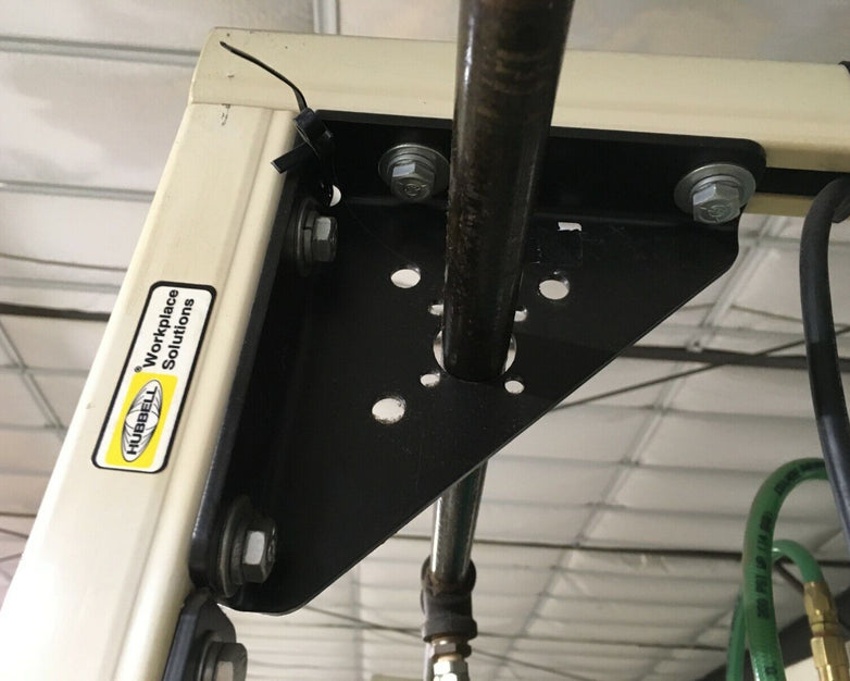 Hubbell Workplace Solutions Track Component Angle Bracket 625116