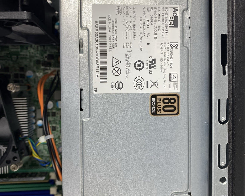 Lenovo ThinkCentre M900 MT Intel Core i5-6500 3.2GHz 8GB RAM No HDD No OS