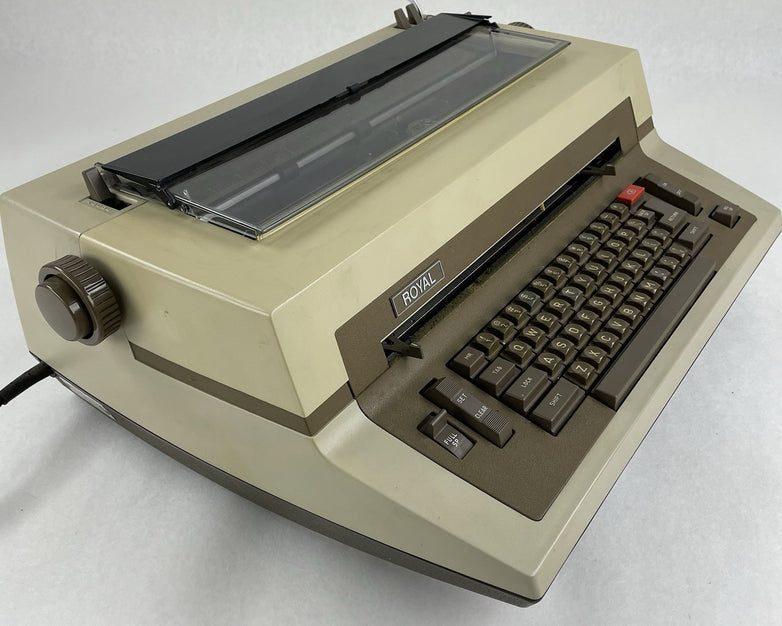 Royal 350A Typewriter 115V No Ribbon Tested