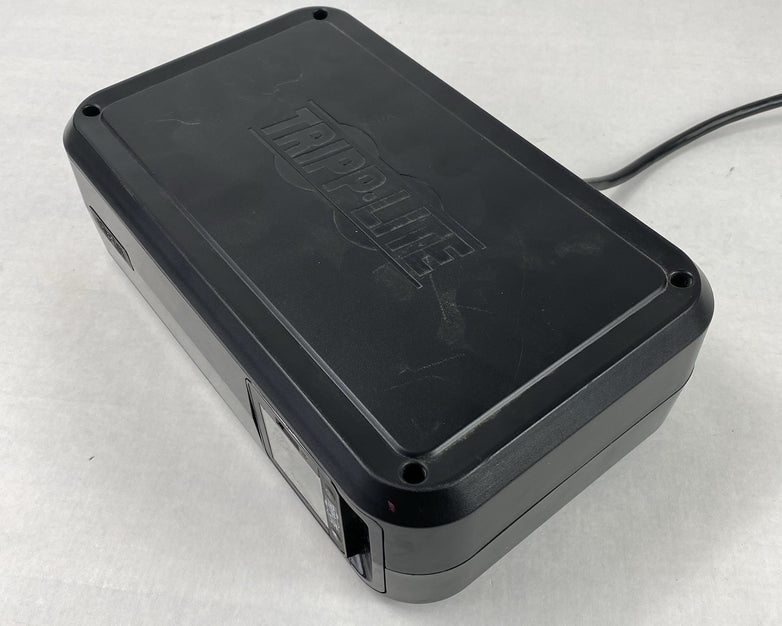 TrippLite OMNI900LCD 475W UPS Battery Backup No Battery Power Tested