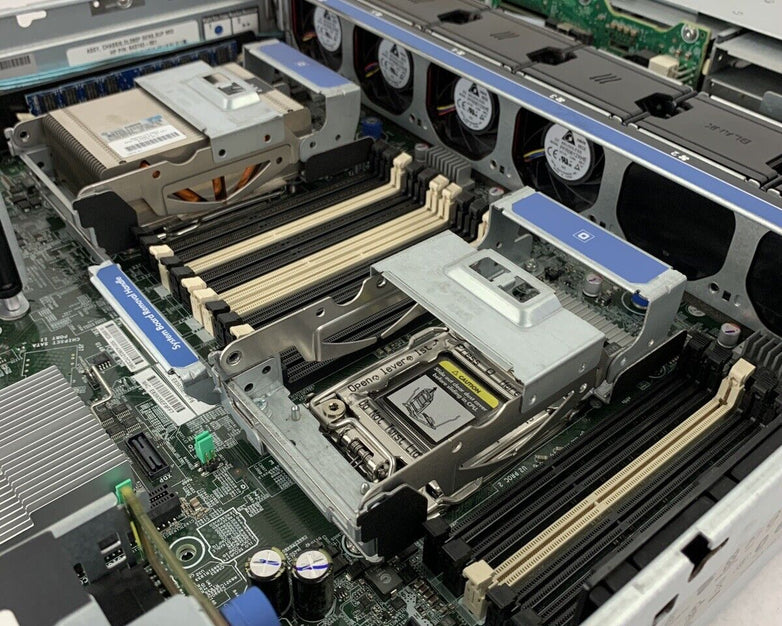 HP ProLiant DL 380p Gen8 Server Xeon E5-2620 2.0 GHz 16 GB RAM No HDD No OS