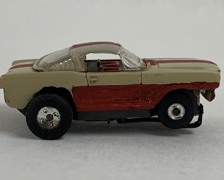 Aurora Thunderjet HO Slot Car Ford Mustang White With Red Stripe Untested
