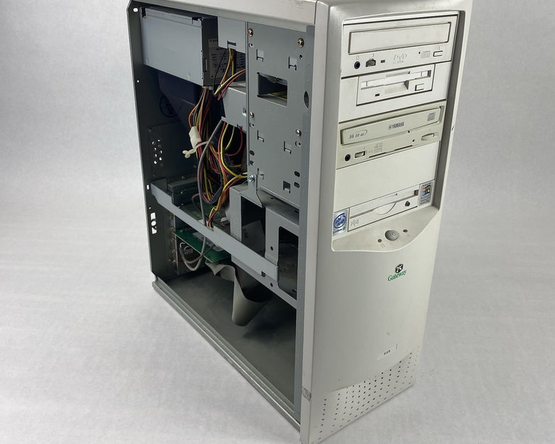 Gateway TBR3 550 PIII Pentium III 550MHz 128MB RAM No HDD No OS