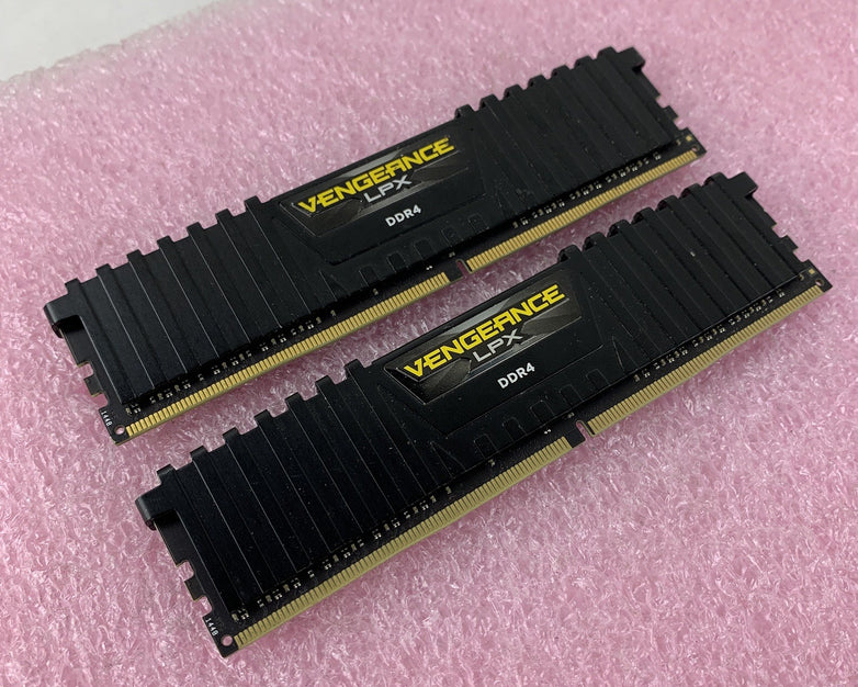 Corsair Vengeance CMK16GX4M4A2666C16 LPX Series 16 GB PC4 DDR4-2666MHz Lot of 2