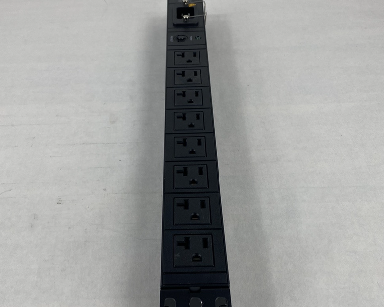 Chatsworth Products 025-907005-028 125VAC 2000W 8 Outlet Power Distribution Unit