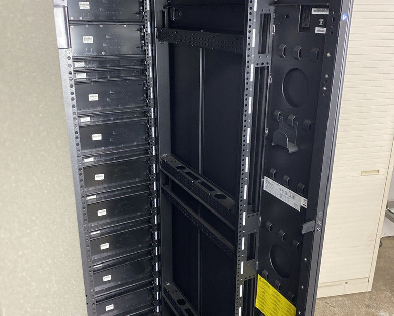 IBM 45D3122 36U Rack IT Network Server Cabinet