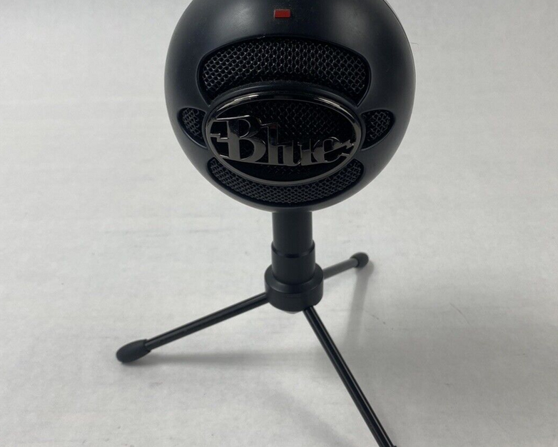 Logitech Blue iCE Snowball 2821S85043 USB Microphone with Stand No USB Cable