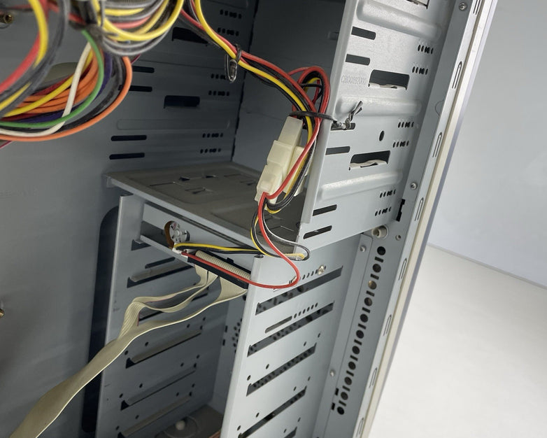 Vintage Hypermedia Mid-ATX Case with 400W Power Supply