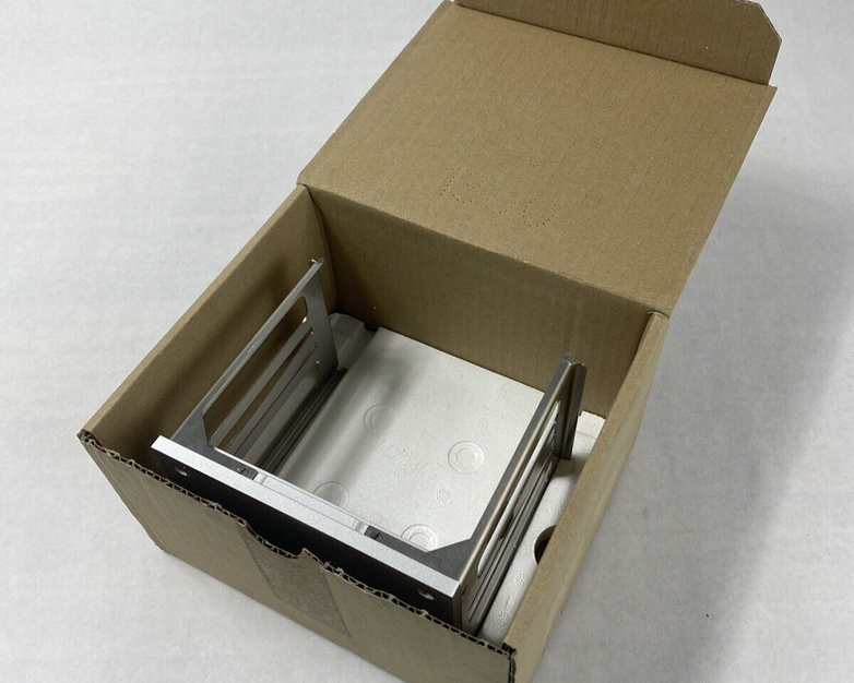 Qiagen 9013063 8 MTP BR 8000 BGR Removable Stacker