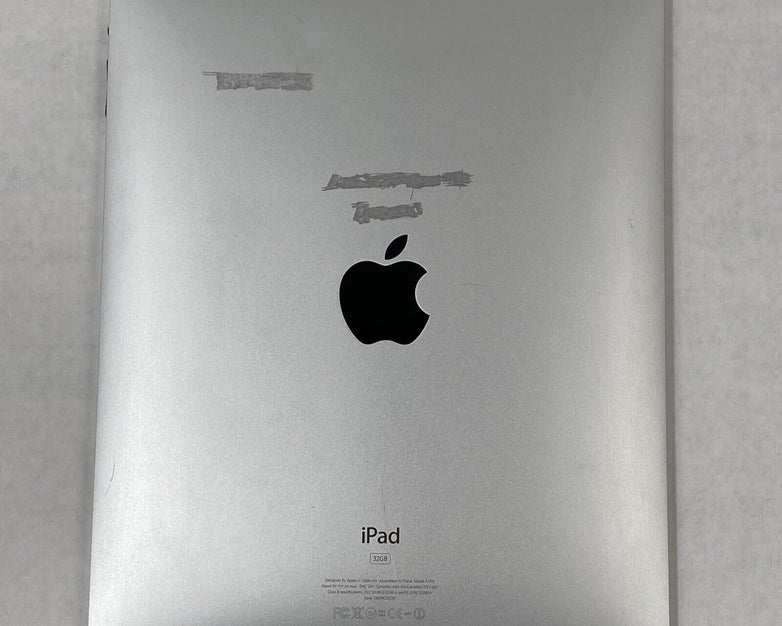 Apple iPad 1st Gen A1219 32GB 9.7" Wi-Fi Silver iOS 5.1.1
