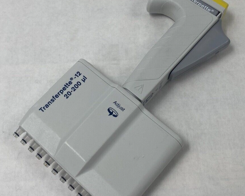 BrandTech Transferpette-12 20-200 uL 12-Channel Pipette