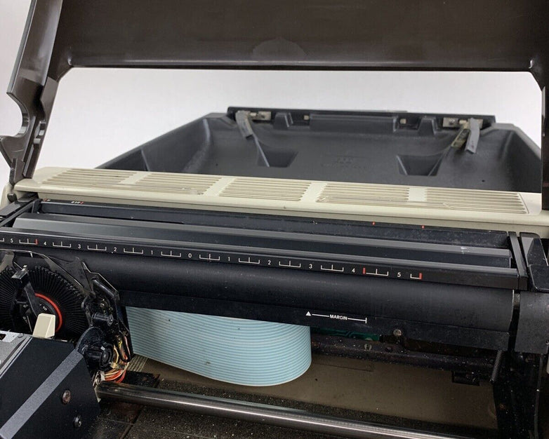 Vintage Smith Corona Memory Correct III Typewriter Types Slowly Parts and Repair