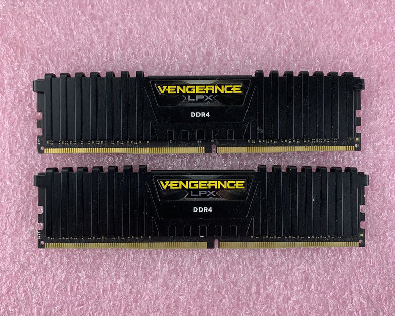 Corsair Vengeance CMK16GX4M4A2666C16 LPX Series 16 GB PC4 DDR4-2666MHz Lot of 2