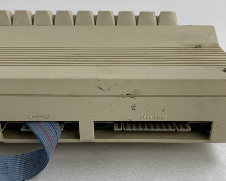 Commodore 64 64C Computer System Boots w/PSU, NKP Deluxe Keypad, and Manuals