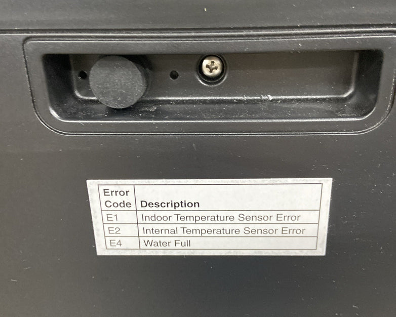 Tripp Lite SRCOOL12K Portable Air Conditioner 1400w - Parts or Repair