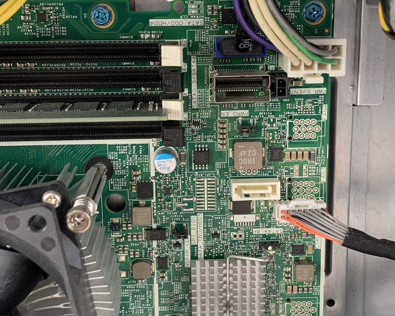Dell PowerEdge T130 Server Xeon E5-1220v5 3 GHz 16 GB RAM NO HDD NO OS