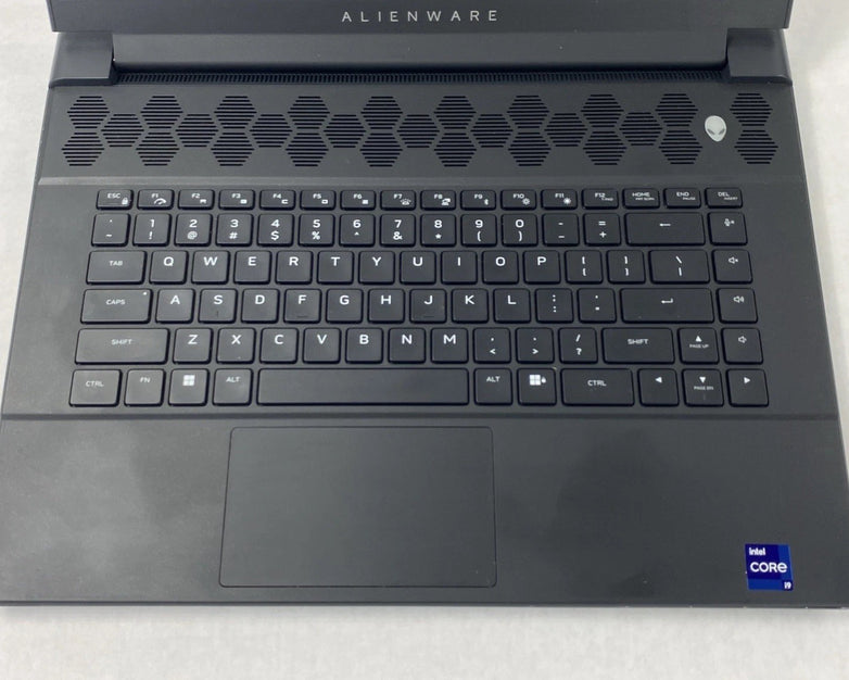 Alienware M16 R1 Core i9-13900HX 1.48 GHz 16 GB RAM RTX 4070 16" No HDD No OS