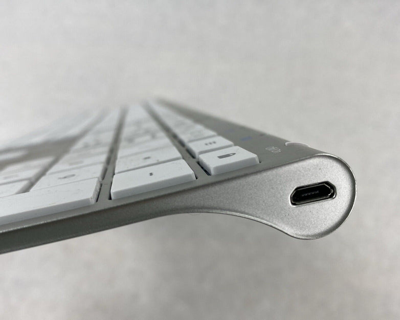 Macally ACEBTKEYA Quick Switch Mac Bluetooth Keyboard for 3 Devices