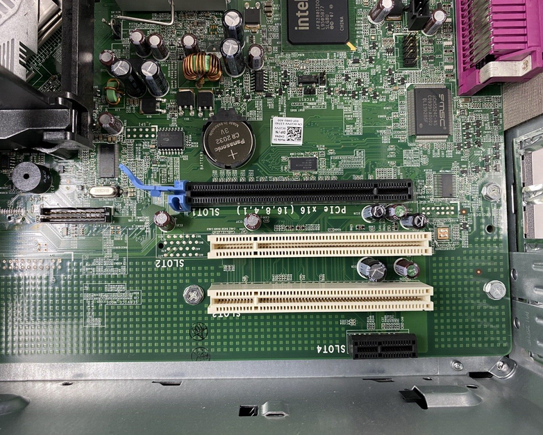 Dell OptiPlex 780 MT Intel Core 2 Duo E8400 3.00GHz 2GB RAM No HDD No OS