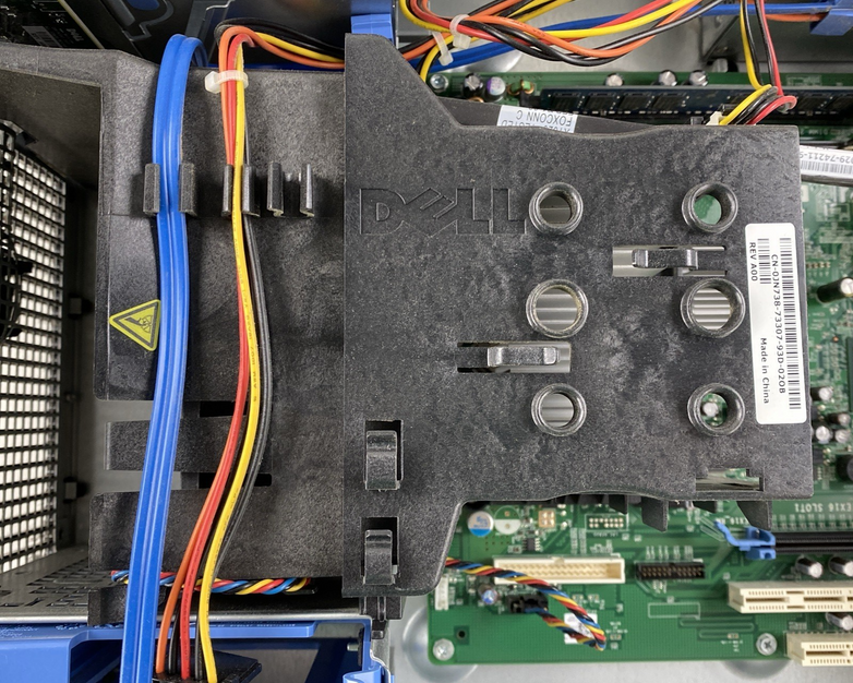 Dell OptiPlex 360 MT Pentium Dual-Core E5200 2.50GHz 2GB RAM No HDD No OS