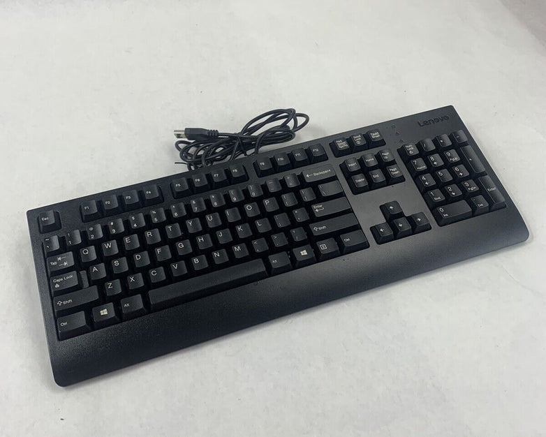 Lot 5 Lenovo SK-8827 Traditional Wired Keyboards 00XH688