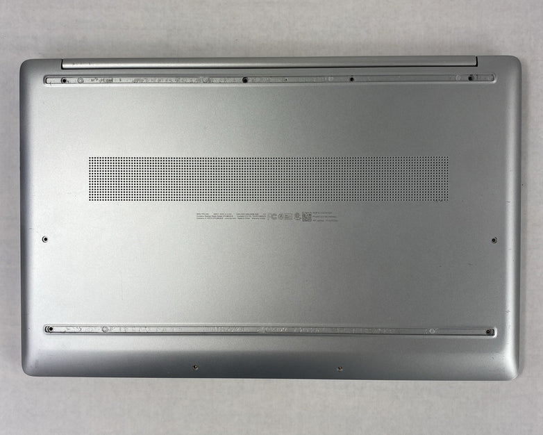 HP Laptop 17-cp1035cl AMD Ryzen 5 5625U 2.30 GHz 16 GB 17.3" No HDD No OS