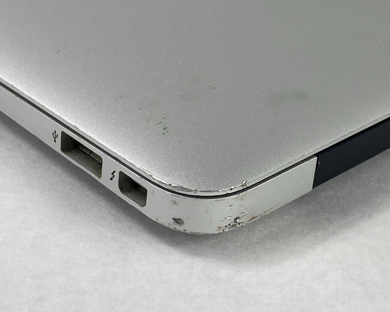 Apple MacBook Air A1465 2015 11" 1.6Ghz i5 4GB RAM 120GB SSD os11.7.1 706 Cycles