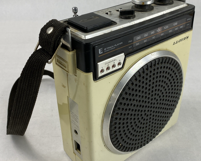 Lloyd's V-150 Vintage AM/FM 8 Track Player Untested