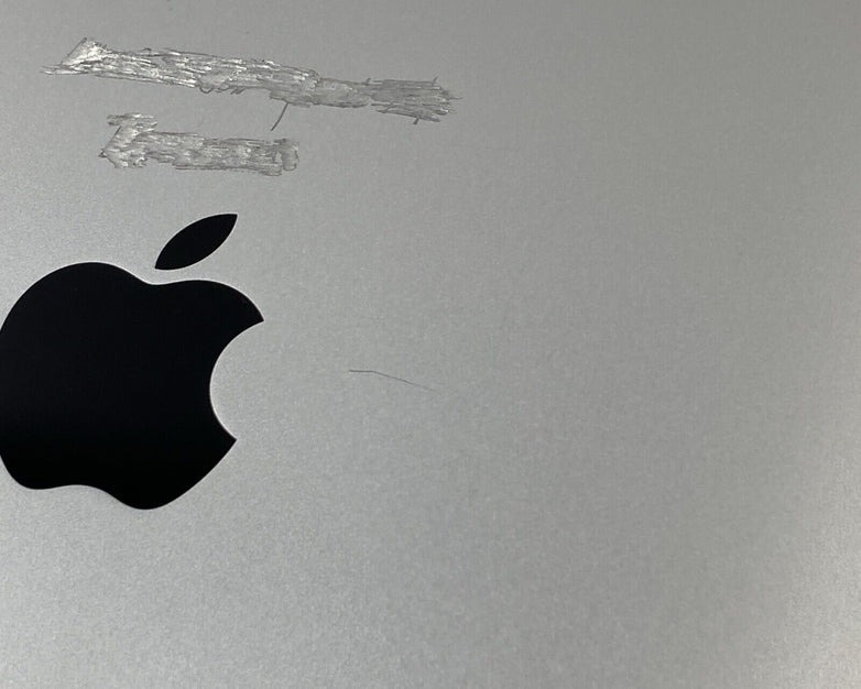 Apple iPad 1st Gen A1219 32GB 9.7" Wi-Fi Silver iOS 5.1.1