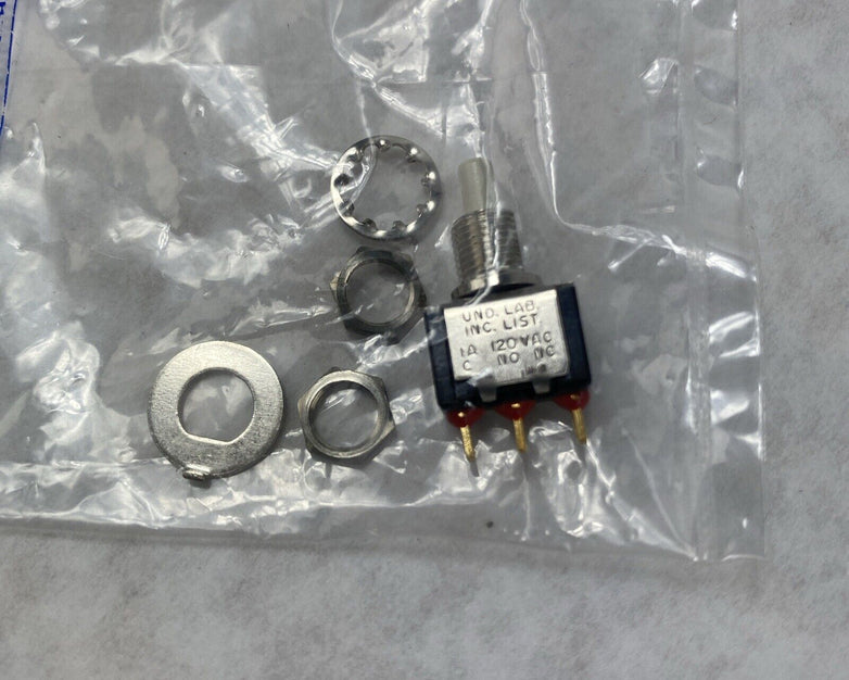 Lot( 8 ) Raytheon 120VAC 1A Toggle Click Press Switch USAmade