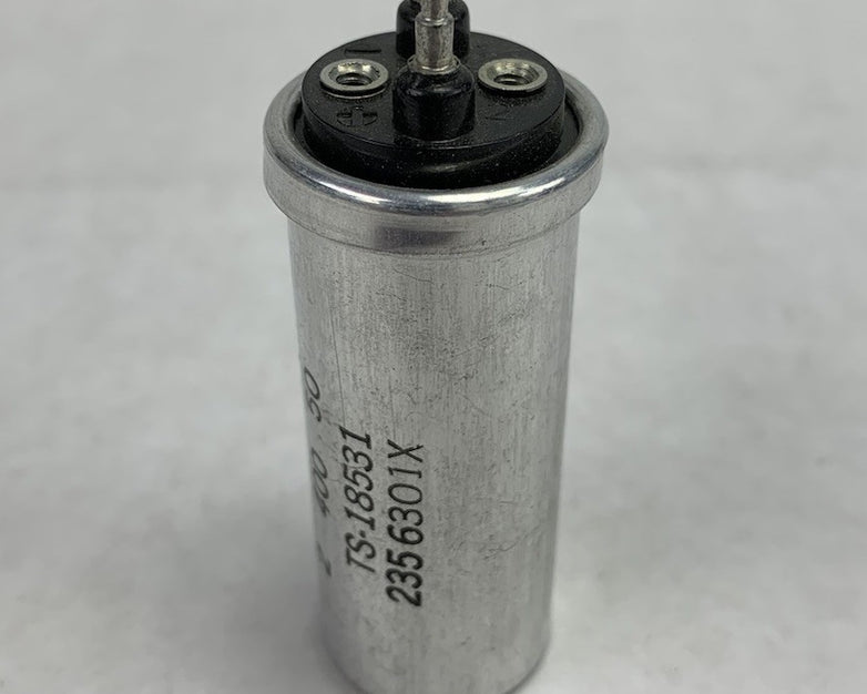 Mallory TS-18531 2356301X Term MFD VDC Capacitor (Lot of 2)