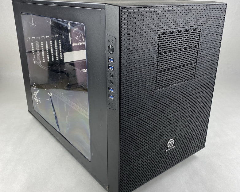 Thermaltake Core X9 E-ATX Cube Computer Case