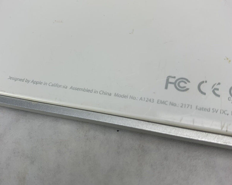 Apple Mac Keyboard Genuine A1243 USB Ultra Thin Aluminum Keypad Used