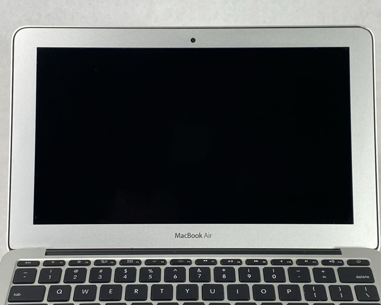 Apple MacBook Air A1465 2015 11" 1.6Ghz i5 4GB RAM 120GB SSD os12.7.6 304 Cycles