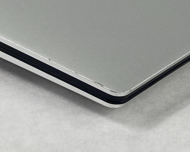 Dell XPS 13 9300 Core i3-1005G1 1.20 GHz 8 GB RAM 13.4" No HDD No OS