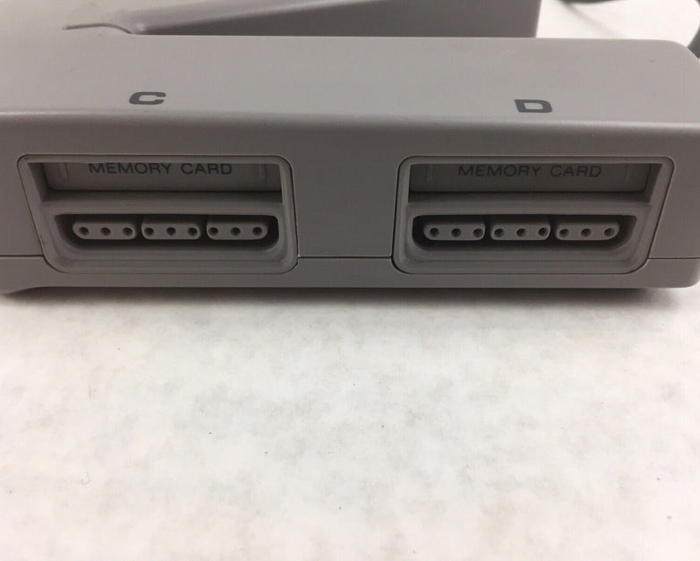 Pelican Accessories PL-318 4-Port Memory Card Reader