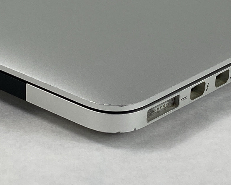 Apple MacBook Pro A1398 2015 15" 2.2GHz i7 16GB RAM 256GB SSD os11.7 -Bad Screen