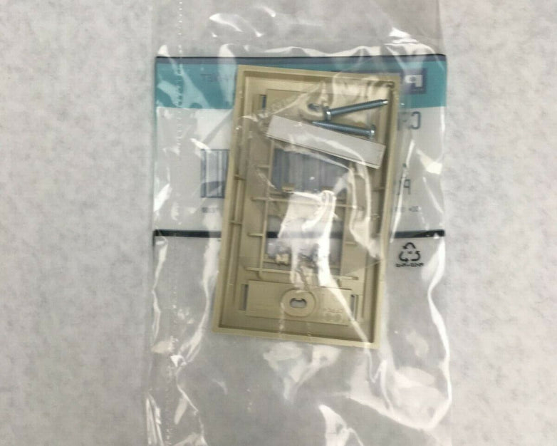 Lot of 4 Panduit CFPE4EI Mini-Com Faceplate Executive Series Single 4