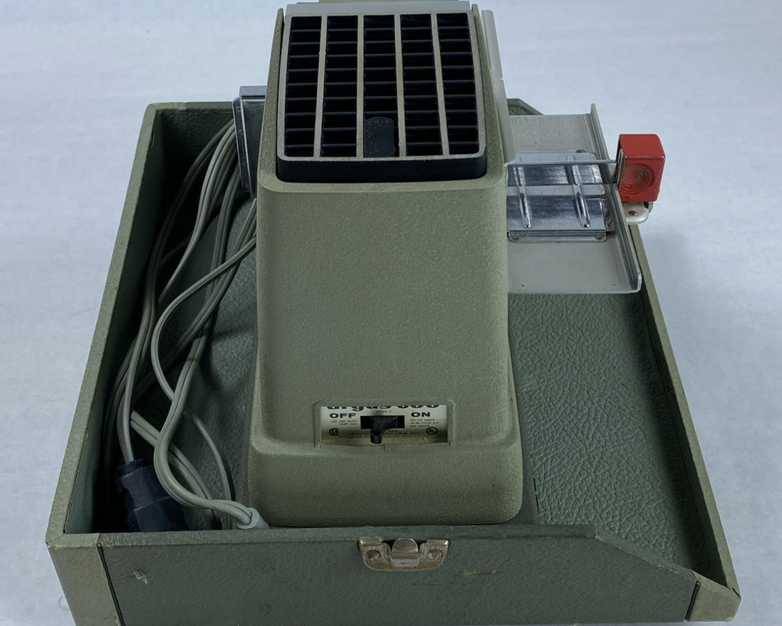 Argus 500 Model V Vintage 35mm Slide Projector Power Tested