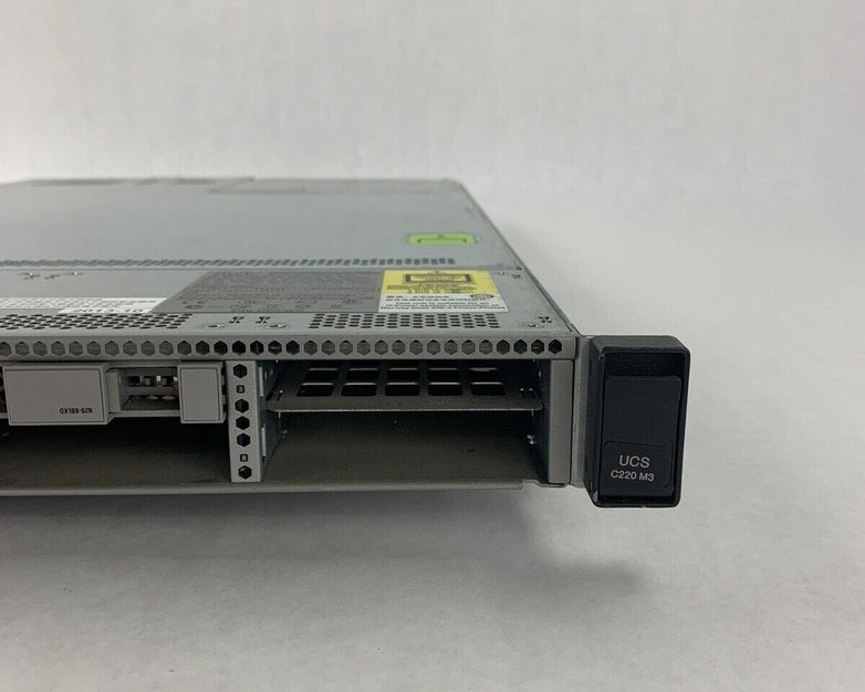 Cisco-UCS UCSC-C220-M3S Server Xeon E5-2609 2.4 GHz 16 GB RAM No HDD No OS
