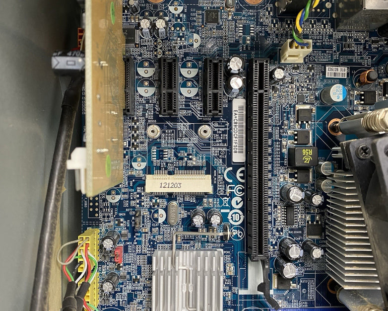 Lenovo IdeaCentre K410 MT Pentium G640 2.80GHz 4GB RAM No HDD No OS