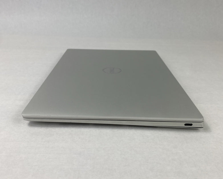 Dell XPS 9320 13.3" Touch i7-1260P 3.26 GHz 16 GB No HDD No OS