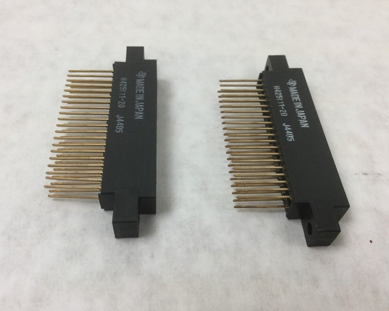 Texas H425111-20 Connector Receptacle, (Lot of 2) NEW