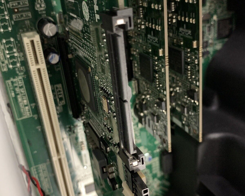 Dell PowerEdge T300 Xeon E6405 2.13 GHz 2GB RAM No HDD No OS