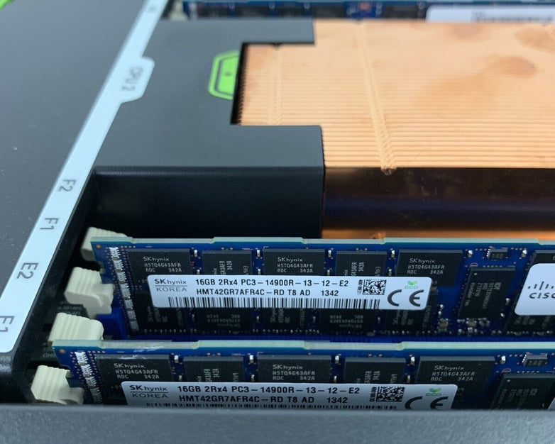 Cisco UCS C220 M3 2x Intel Xeon E5-2670V2 2.5 GHz 128 GB RAM Ho HDD No OS